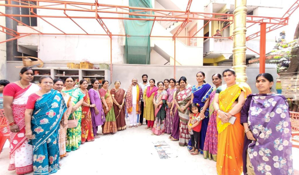 కూకట్‌పల్లి: అమ్మవారి ఆలయానికి జనసేన నేత ప్రేమ్‌కుమార్ భారీ విరాళం